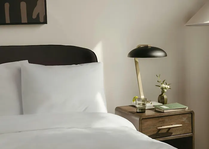 Sonder By Marriott Bonvoy Market Hall West Loop 4*